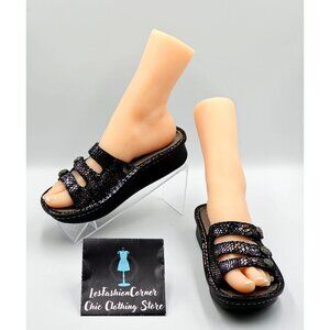 Alegria Women's Black Iridescent Leather Kacee Magnetic Sandals Sz 5.5 2320